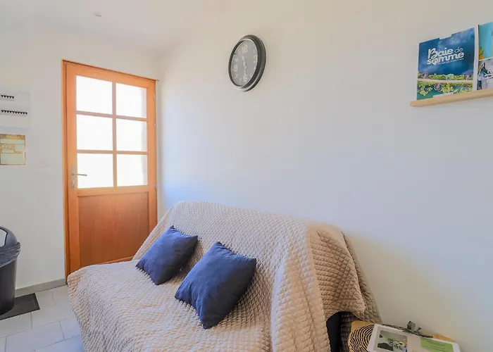 Jolie Maison Proche Holiday home *